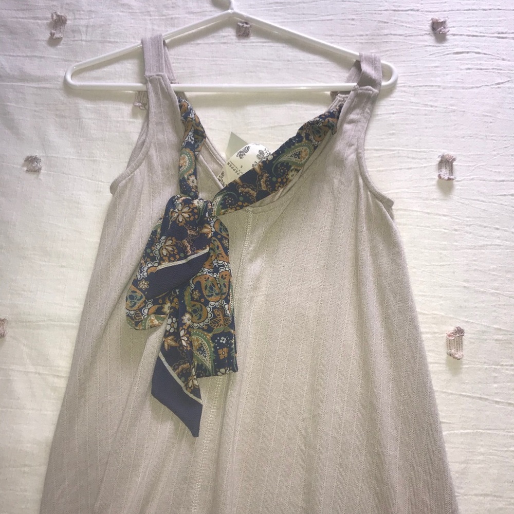 Dress - Picture 3 of 5